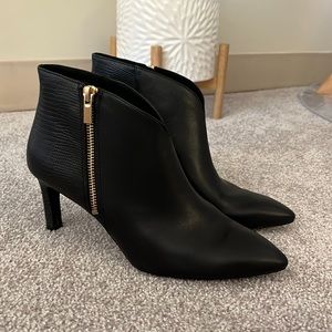 Rockport Black Pointed Leather Ankle Booties with Gold Zip